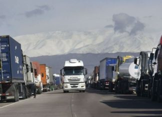 Zona Este: Exportadores preocupados por camiones varados y falta de diálogo del Gobierno