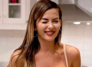 Denuncia: Karina Jelinek canjeó 200mil pesos de un sex shop y no cumplió con su pauta