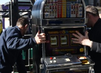 Desalojo forzoso en el Casino de Mendoza
